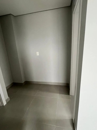 Imagem Apartamento com 2 Quartos à Venda, 68 m² em Meia Praia - Itapema Imagem Apartamento com 2 Quartos à Venda, 68 m² em Meia Praia - Itapema