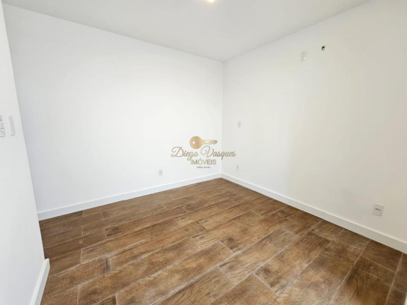 Imagem Casa com 3 Quartos à Venda, 145 m² em Albuquerque - Teresópolis Imagem Casa com 3 Quartos à Venda, 145 m² em Albuquerque - Teresópolis