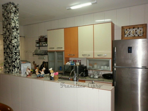 Imagem Casa com 3 Quartos à Venda, 233 m² em Village Santana - Guaratinguetá