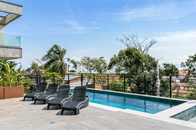 Imagem Casa de Condomínio com 4 Quartos à Venda, 700 m² em Cacupé - Florianópolis Imagem Casa de Condomínio com 4 Quartos à Venda, 700 m² em Cacupé - Florianópolis