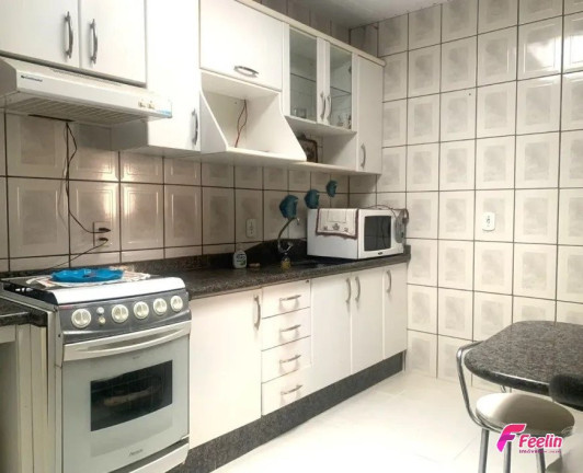Imagem Sobrado com 3 Quartos à Venda, 204 m² em Trindade - Florianópolis Imagem Sobrado com 3 Quartos à Venda, 204 m² em Trindade - Florianópolis