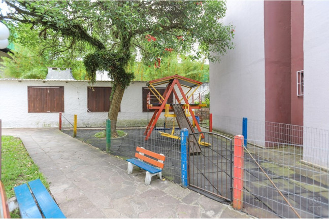Imagem Imóvel com 2 Quartos à Venda, 46 m² em Cavalhada - Porto Alegre