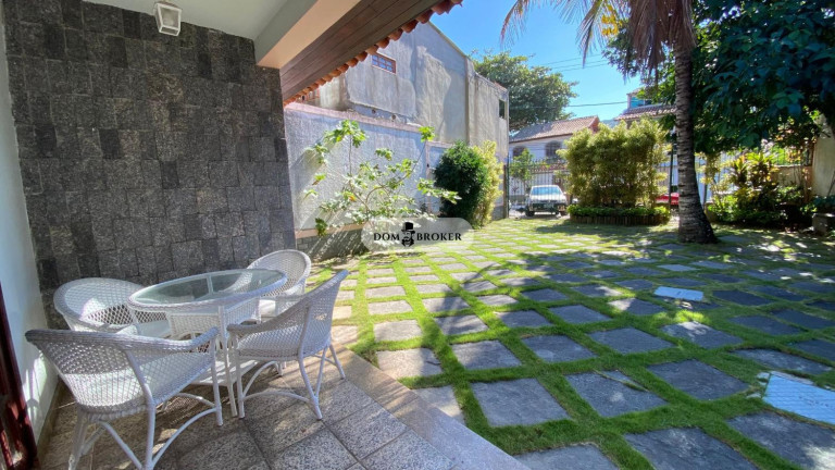Imagem Casa com 5 Quartos à Venda, 267 m² em Praia Dos Anjos - Arraial Do Cabo