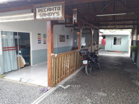Imagem Casa com 4 Quartos à Venda, 190 m² em Itacolomi - Balneário Piçarras Imagem Casa com 4 Quartos à Venda, 190 m² em Itacolomi - Balneário Piçarras