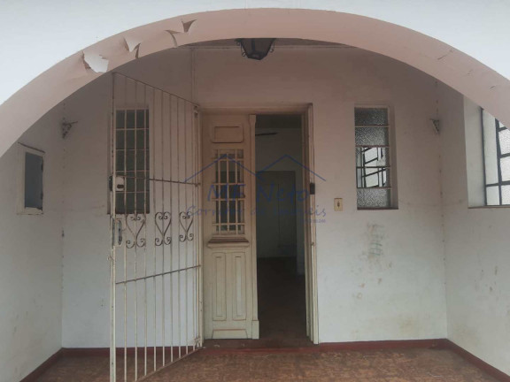 Imagem Casa com 3 Quartos à Venda, 258 m² em Centro - Pirassununga