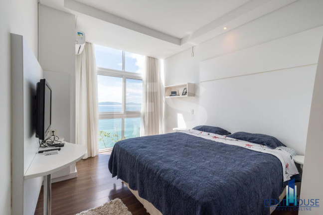 Imagem Casa com 5 Quartos à Venda, 850 m² em Praia Do Estaleirinho - Balneário Camboriú