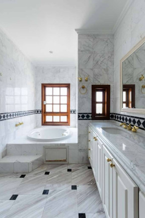 Imagem Casa com 5 Quartos à Venda, em Pousada Dos Bandeirantes - Carapicuíba Imagem Casa com 5 Quartos à Venda, em Pousada Dos Bandeirantes - Carapicuíba