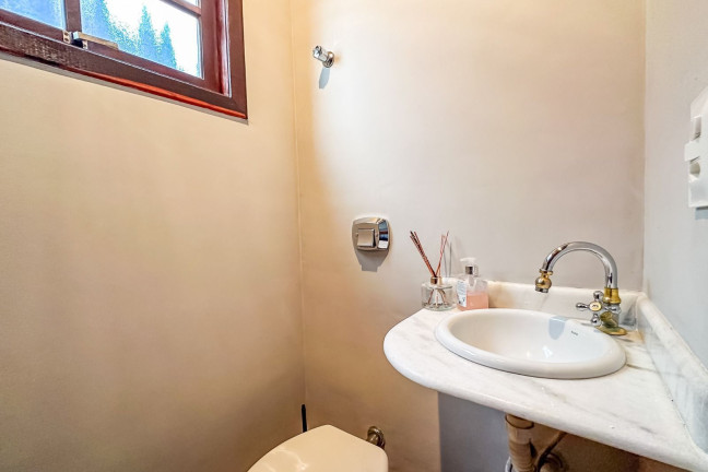Imagem Casa com 5 Quartos à Venda, 239 m² em Jardim Santa Bárbara - Atibaia