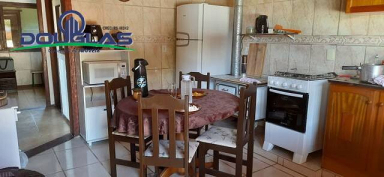 Imagem Casa com 2 Quartos à Venda, 700 m² em Viamão Imagem Casa com 2 Quartos à Venda, 700 m² em Viamão