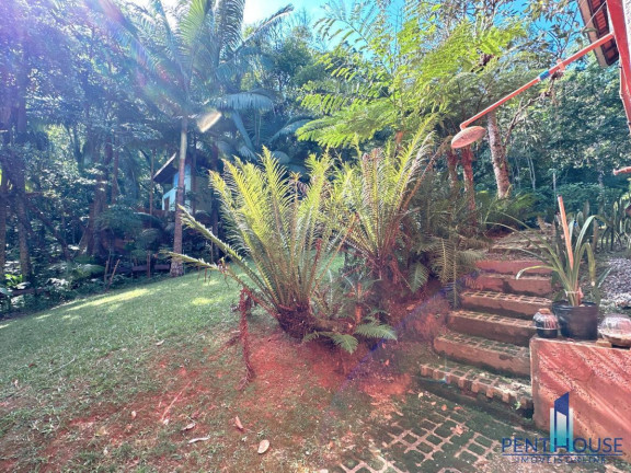 Imagem Casa com 3 Quartos à Venda, 330 m² em Praia Do Estaleiro - Balneário Camboriú