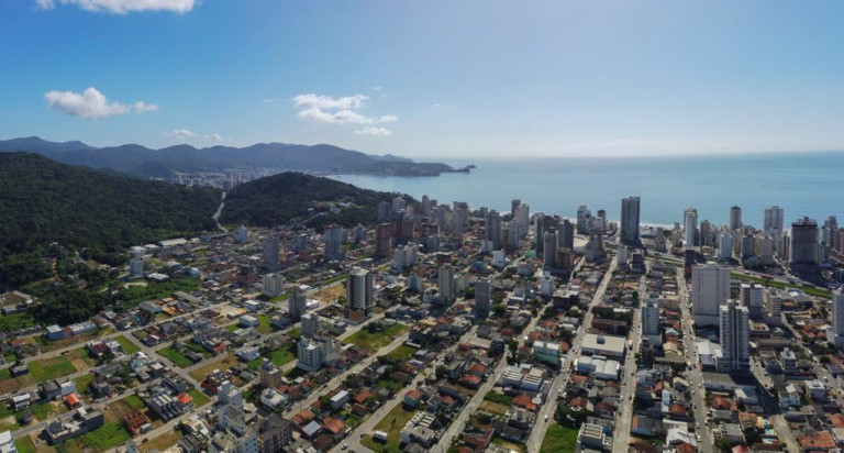 Imagem Apartamento com 2 Quartos à Venda, 65 m² em Morretes - Itapema
