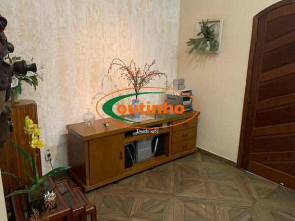 Imagem Casa com 4 Quartos à Venda, 317 m² em Grajaú - Rio De Janeiro Imagem Casa com 4 Quartos à Venda, 317 m² em Grajaú - Rio De Janeiro