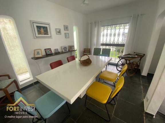 Imagem Imóvel com 5 Quartos à Venda, 372 m² em Solemar - Praia Grande Imagem Imóvel com 5 Quartos à Venda, 372 m² em Solemar - Praia Grande