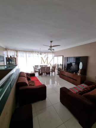Casa com 3 Quartos à Venda, 131 m² em Marapé - Santos