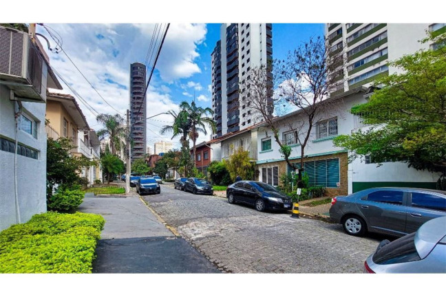 Imagem Casa com 3 Quartos à Venda, em Perdizes - São Paulo Imagem Casa com 3 Quartos à Venda, em Perdizes - São Paulo