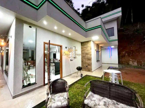 Imagem Casa com 3 Quartos à Venda, 250 m² em Albuquerque - Teresópolis