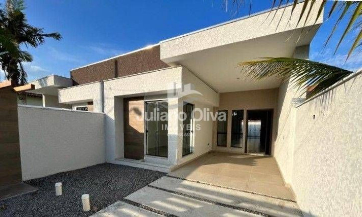 Casa com 3 Quartos à Venda, 97 m² em Barra Do Sai - Itapoá