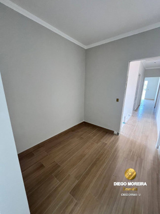 Imagem Casa com 3 Quartos à Venda, 240 m² em Jardim Dos Pinheiros - Atibaia Imagem Casa com 3 Quartos à Venda, 240 m² em Jardim Dos Pinheiros - Atibaia