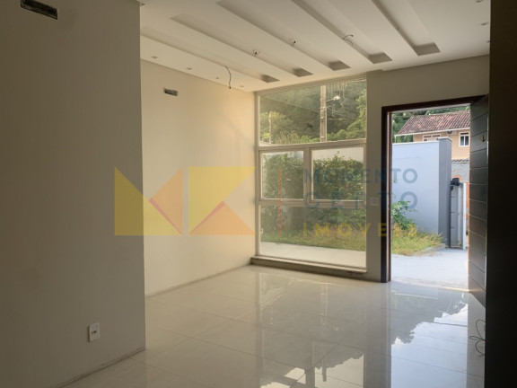 Imagem Casa com 3 Quartos à Venda, 240 m² em Progresso - Blumenau Imagem Casa com 3 Quartos à Venda, 240 m² em Progresso - Blumenau
