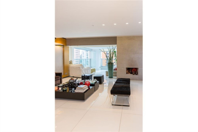 Imagem Apartamento com 4 Quartos à Venda, 335 m² em Moema - São Paulo