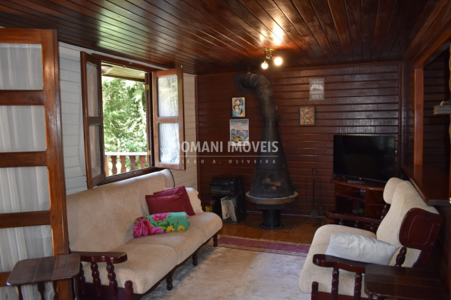 Imagem Casa com 4 Quartos à Venda, 170 m² em Região Do Vale Encantado - Campos Do Jordão
