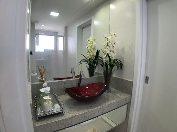 Imagem Imóvel com 4 Quartos à Venda, 132 m² em Praia Da Costa - Vila Velha Imagem Imóvel com 4 Quartos à Venda, 132 m² em Praia Da Costa - Vila Velha