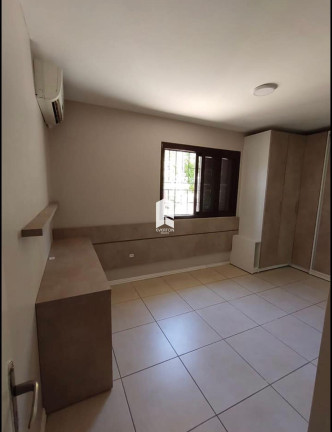 Imagem Casa com 3 Quartos à Venda, 88 m² em Nossa Senhora Medianeira - Santa Maria Imagem Casa com 3 Quartos à Venda, 88 m² em Nossa Senhora Medianeira - Santa Maria