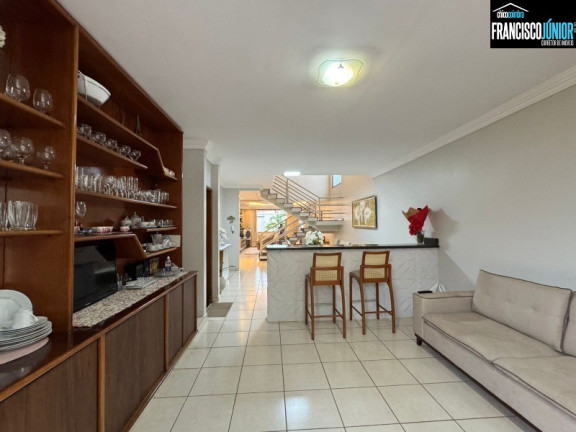Imagem Casa com 4 Quartos à Venda, 375 m² em Setor Coimbra - Goiânia Imagem Casa com 4 Quartos à Venda, 375 m² em Setor Coimbra - Goiânia