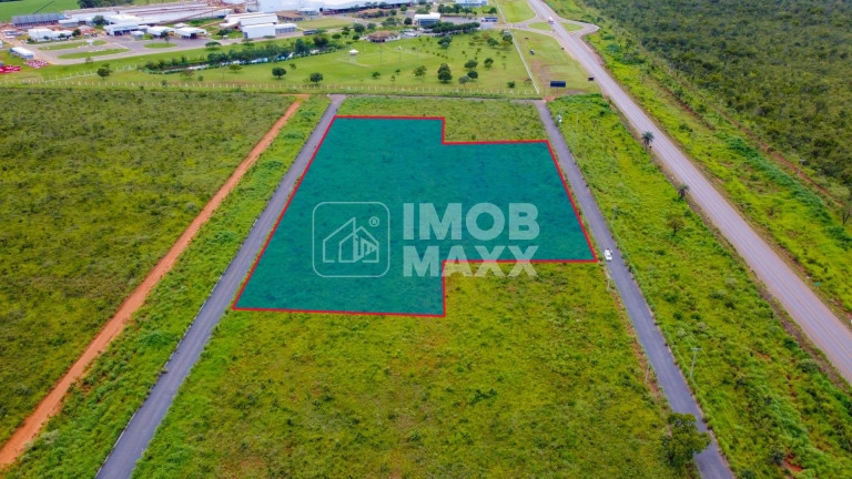 Imagem Terreno à Venda, 1.000 m² em 3º Setor Industrial - Formosa Imagem Terreno à Venda, 1.000 m² em 3º Setor Industrial - Formosa