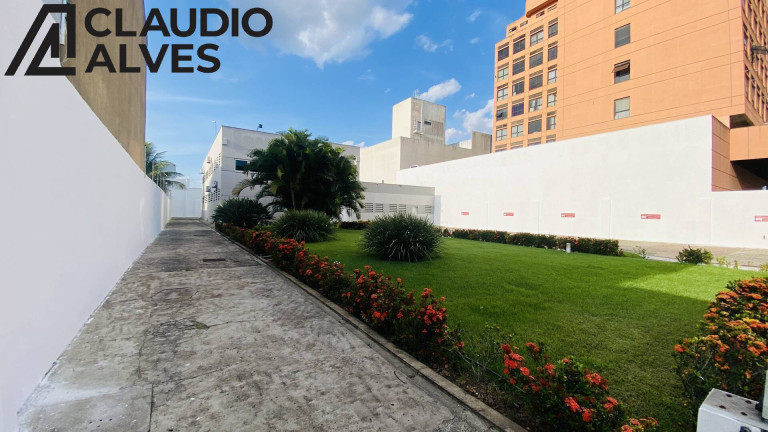 Imóvel Comercial à Venda, 670 m² em Centro - Feira De Santana