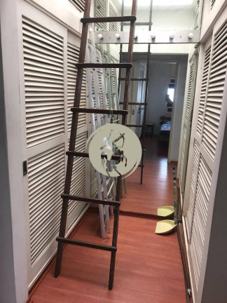 Imagem Casa com 3 Quartos à Venda, 280 m² em Gonzaga - Santos Imagem Casa com 3 Quartos à Venda, 280 m² em Gonzaga - Santos