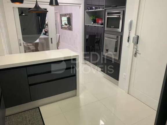 Imagem Apartamento com 3 Quartos à Venda, 179 m² em Centro - Balneário Camboriú Imagem Apartamento com 3 Quartos à Venda, 179 m² em Centro - Balneário Camboriú