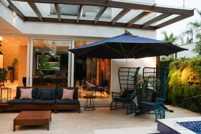 Imagem Casa com 4 Quartos à Venda, 450 m² em Jurerê - Florianópolis Imagem Casa com 4 Quartos à Venda, 450 m² em Jurerê - Florianópolis