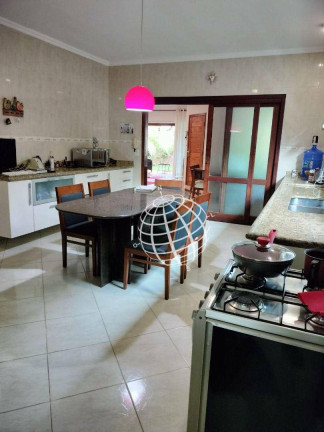 Imagem Casa com 4 Quartos à Venda, 330 m² em Vila Petrópolis - Atibaia