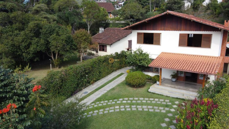 Imagem Casa com 3 Quartos à Venda, 270 m² em Bom Retiro - Teresópolis Imagem Casa com 3 Quartos à Venda, 270 m² em Bom Retiro - Teresópolis
