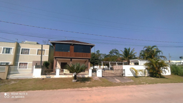 Imagem Sobrado com 5 Quartos à Venda, 238 m² em Balneário Mariluz - Itapoá Imagem Sobrado com 5 Quartos à Venda, 238 m² em Balneário Mariluz - Itapoá