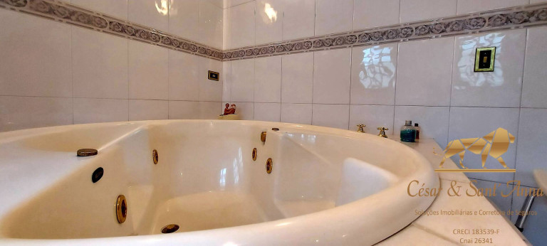 Imagem Apartamento com 4 Quartos à Venda, 226 m² em Capivari - Campos Do Jordão Imagem Apartamento com 4 Quartos à Venda, 226 m² em Capivari - Campos Do Jordão