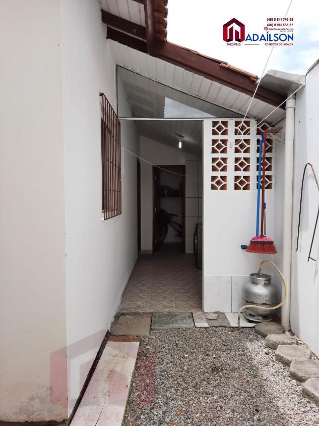 Imagem Imóvel com 2 Quartos à Venda, 200 m² Imagem Imóvel com 2 Quartos à Venda, 200 m²