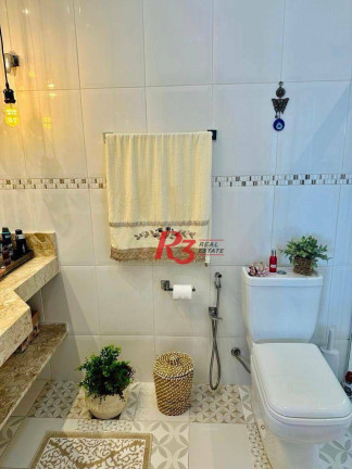 Imagem Apartamento com 3 Quartos à Venda, 187 m² em Jardim Astúrias - Guarujá