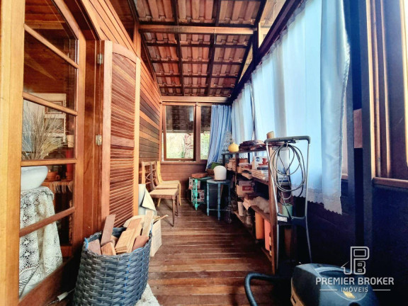 Imagem Casa com 4 Quartos à Venda, 300 m² em Albuquerque - Teresópolis