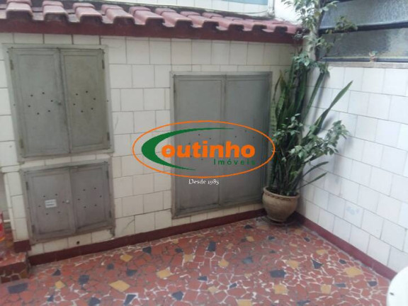Imagem Casa com 4 Quartos à Venda, 220 m² em Grajaú - Rio De Janeiro Imagem Casa com 4 Quartos à Venda, 220 m² em Grajaú - Rio De Janeiro