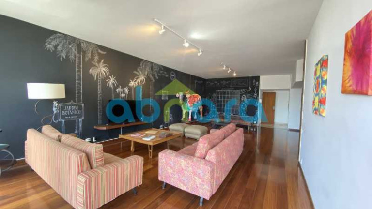 Imagem Apartamento com 4 Quartos à Venda, 250 m² em Copacabana - Rio De Janeiro Imagem Apartamento com 4 Quartos à Venda, 250 m² em Copacabana - Rio De Janeiro
