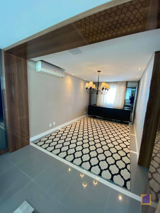 Imagem Imóvel com 3 Quartos à Venda, 170 m² em Centro - Itajaí
