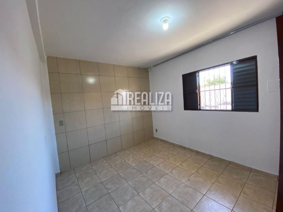 Imagem Casa com 2 Quartos à Venda, 353 m² em Vila São Vicente - Uberaba Imagem Casa com 2 Quartos à Venda, 353 m² em Vila São Vicente - Uberaba