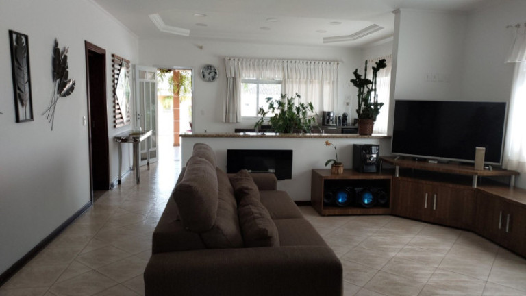 Imagem Sobrado com 6 Quartos à Venda, 420 m² em Usina - Atibaia Imagem Sobrado com 6 Quartos à Venda, 420 m² em Usina - Atibaia
