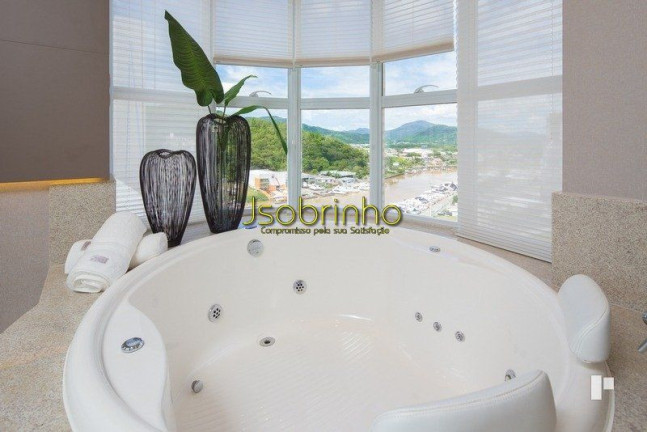 Imagem Apartamento com 4 Quartos à Venda, 238 m² em Barra Sul - Balneário Camboriú Imagem Apartamento com 4 Quartos à Venda, 238 m² em Barra Sul - Balneário Camboriú