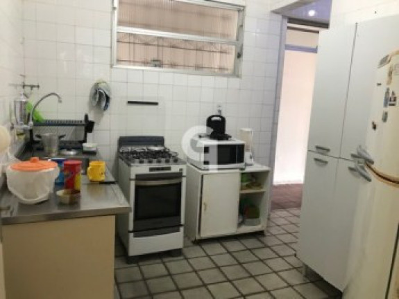 Imagem Casa com 3 Quartos à Venda, 360 m² em Pituba - Salvador Imagem Casa com 3 Quartos à Venda, 360 m² em Pituba - Salvador