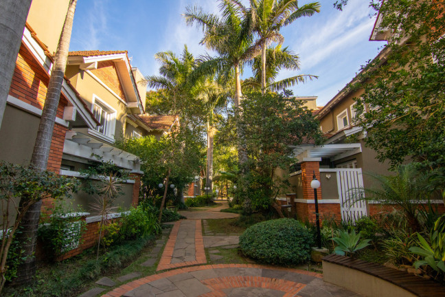 Imagem Casa de Condomínio com 4 Quartos à Venda, 438 m² em Três Figueiras - Porto Alegre Imagem Casa de Condomínio com 4 Quartos à Venda, 438 m² em Três Figueiras - Porto Alegre