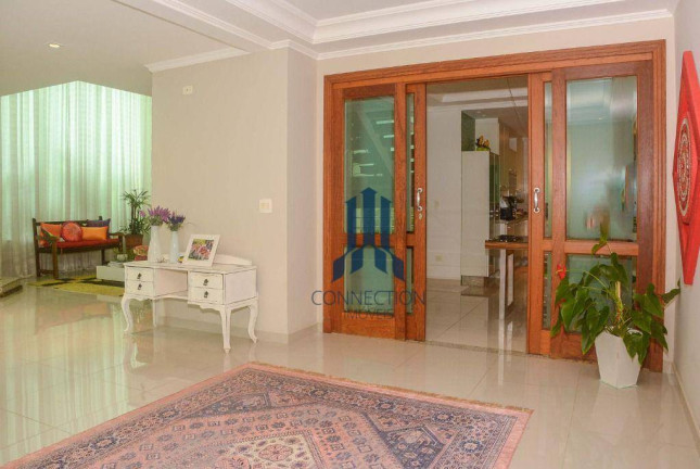 Imagem Casa com 3 Quartos à Venda, 379 m² em Santa Felicidade - Curitiba
