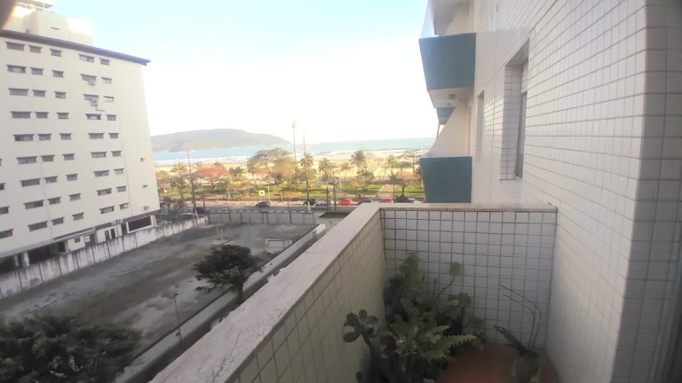 Imagem Apartamento com 2 Quartos à Venda, 72 m² em Gonzaga - Santos